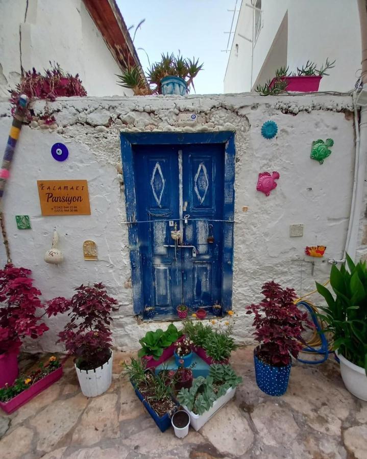 Old Kalamaki Pansiyon كالكان المظهر الخارجي الصورة
